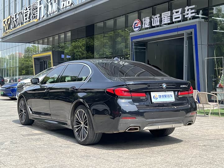 Фото 6 - BMW 5 Series