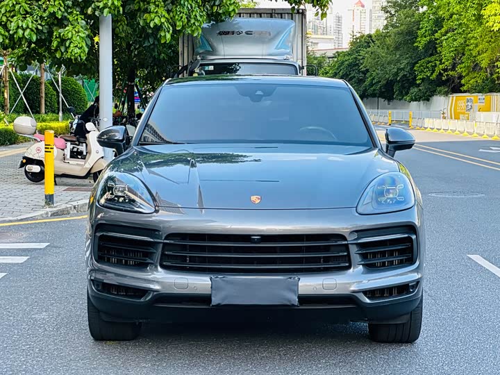 Фото 2 - Porsche Cayenne