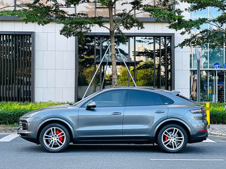 Фото 3 - Porsche Cayenne