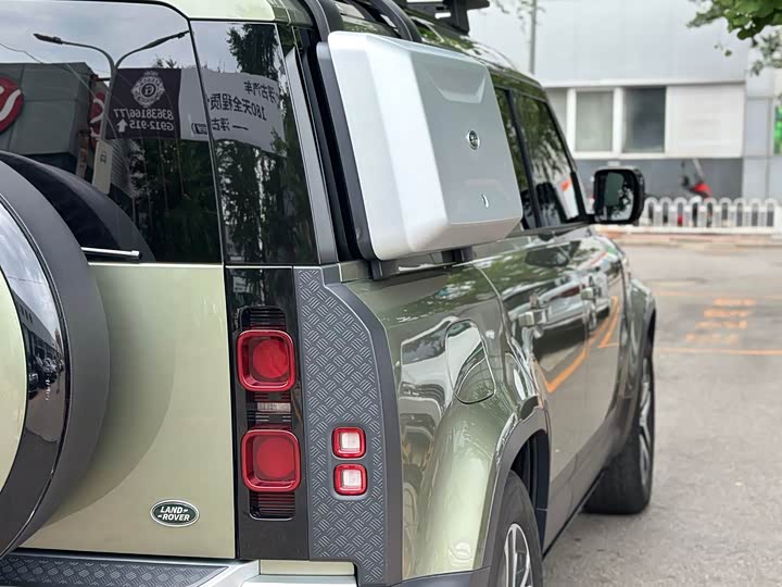 Фото 15 - Land Rover Defender