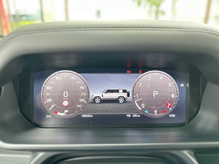 Фото 22 - Land Rover Defender