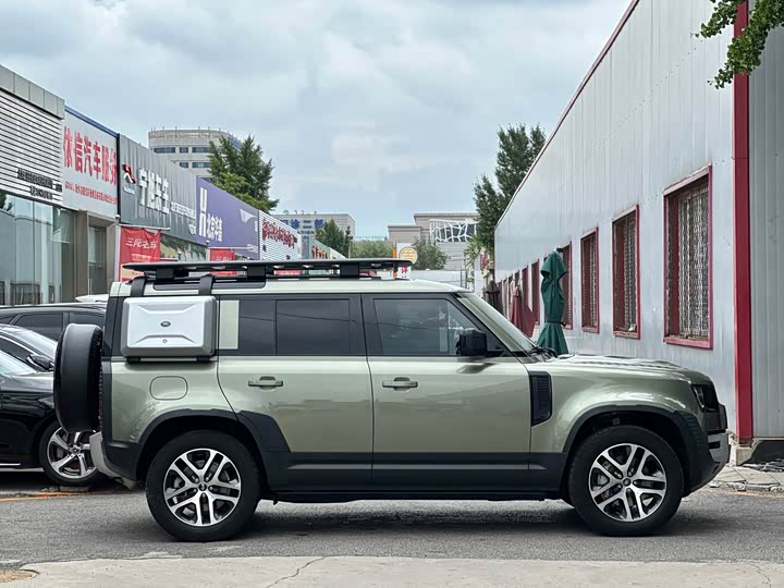 Фото 7 - Land Rover Defender