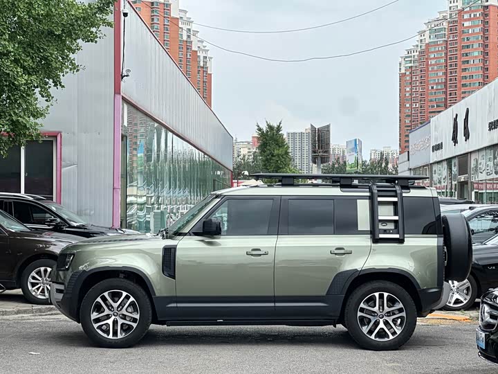 Фото 8 - Land Rover Defender