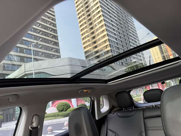 Фото 14 - Jeep Compass