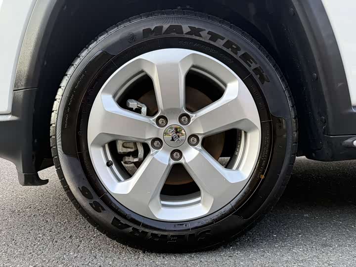 Фото 23 - Jeep Compass