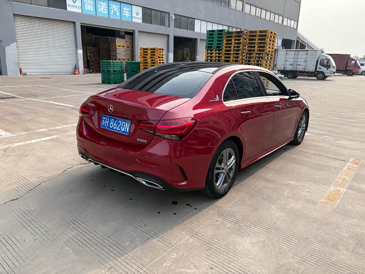 Фото 5 - Mercedes-Benz A-Class