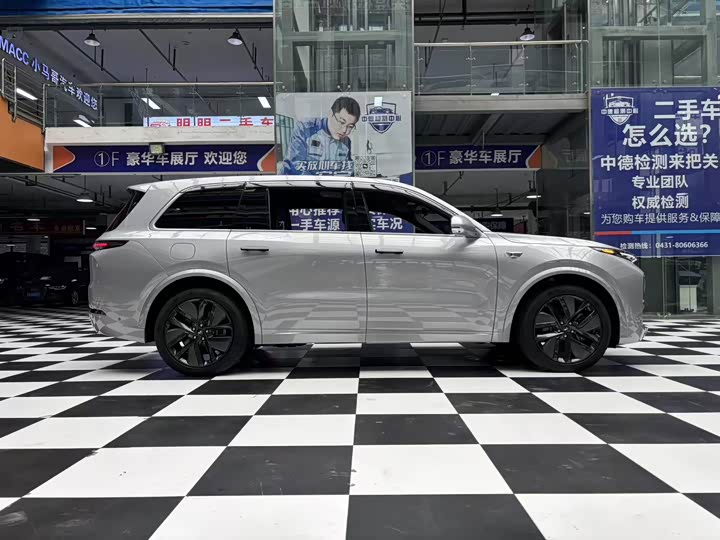 Фото 17 - LiXiang L9