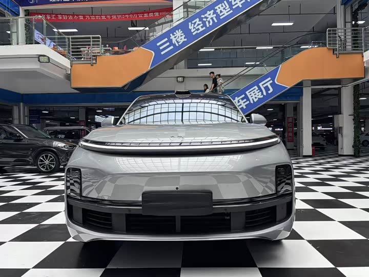 Фото 2 - LiXiang L9