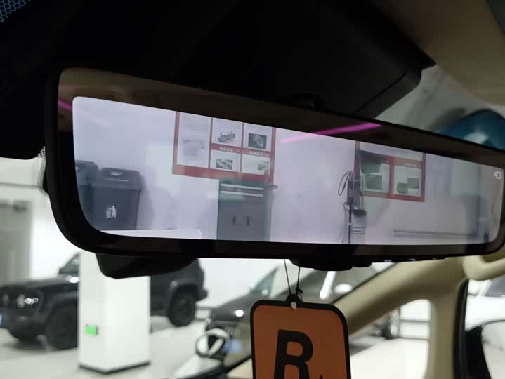 Фото 15 - Toyota Vellfire