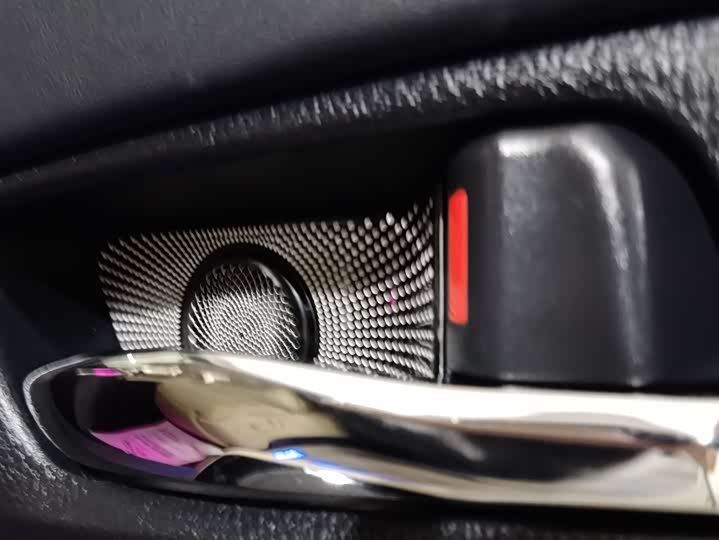 Фото 19 - Toyota Vellfire