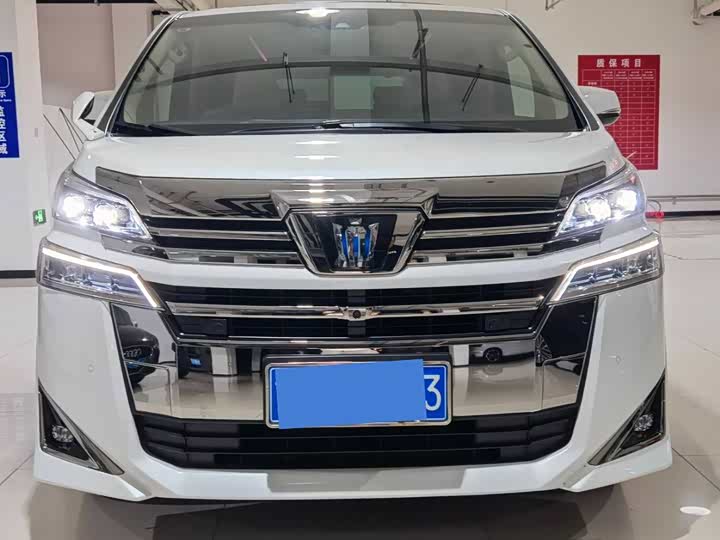 Фото 2 - Toyota Vellfire