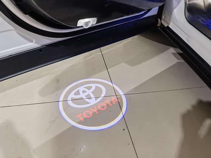 Фото 25 - Toyota Vellfire