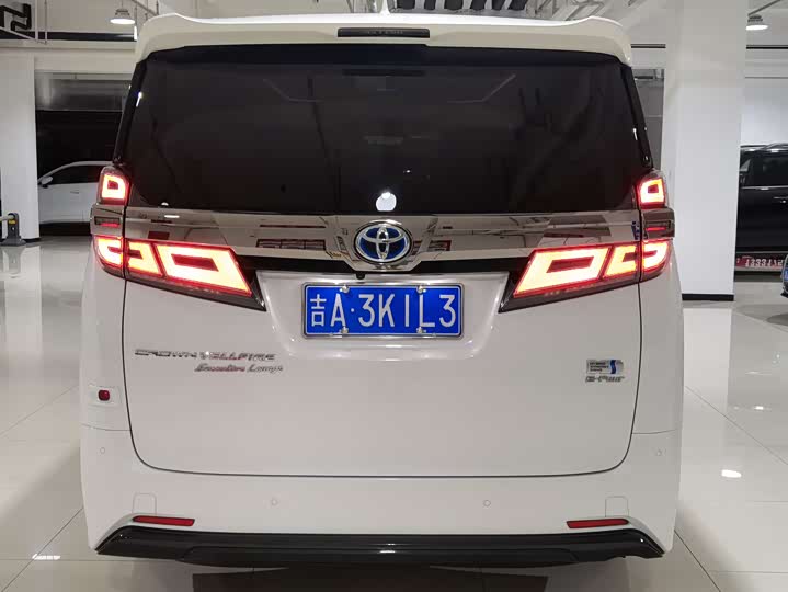 Фото 29 - Toyota Vellfire