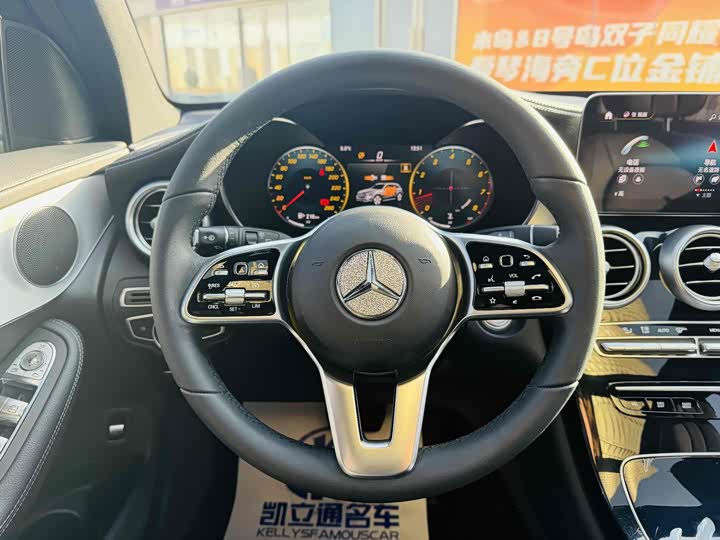 Фото 12 - Mercedes-Benz GLC-Class