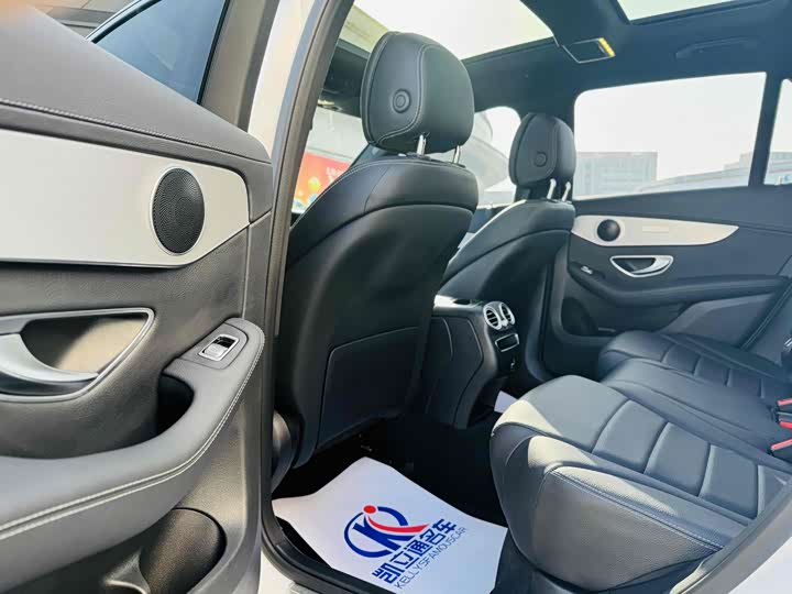 Фото 14 - Mercedes-Benz GLC-Class