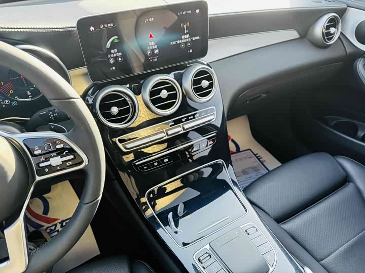 Фото 16 - Mercedes-Benz GLC-Class