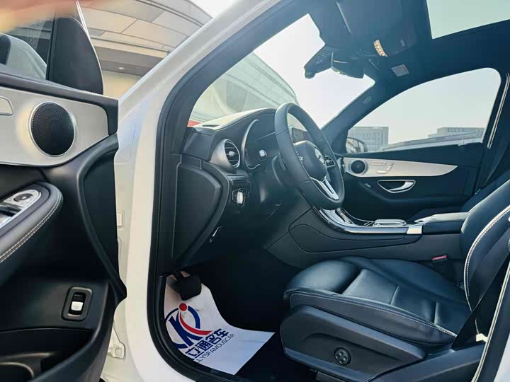 Фото 6 - Mercedes-Benz GLC-Class