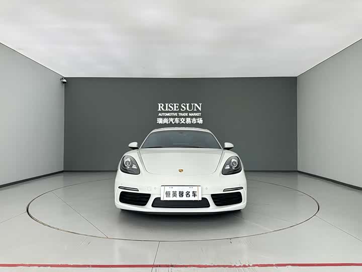 Фото 2 - Porsche 718