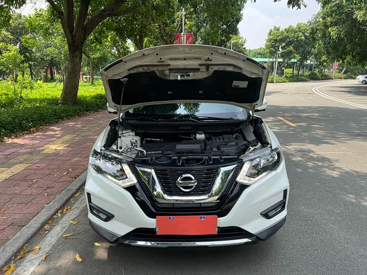 Фото 12 - Nissan X-Trail