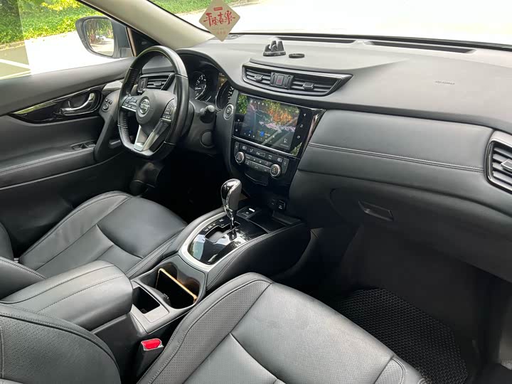 Фото 26 - Nissan X-Trail