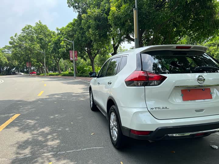 Фото 28 - Nissan X-Trail