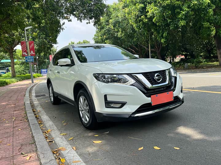 Фото 3 - Nissan X-Trail