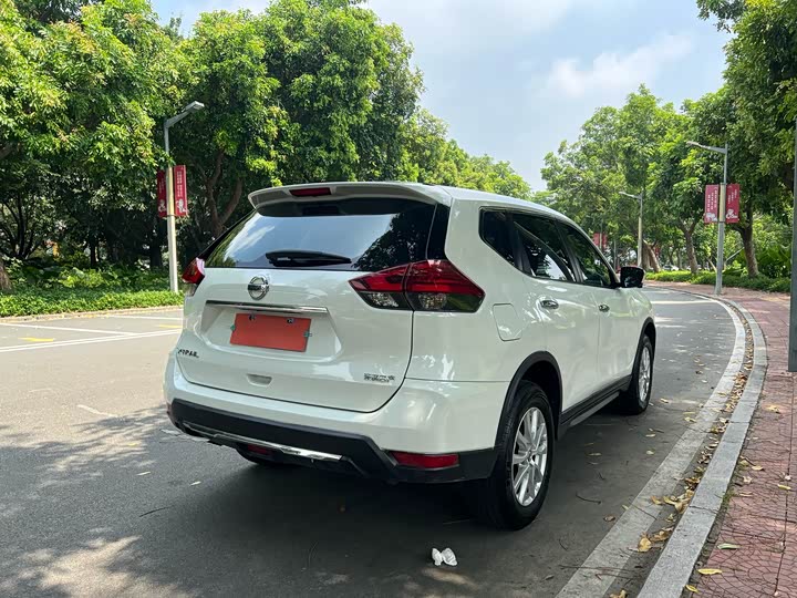 Фото 7 - Nissan X-Trail