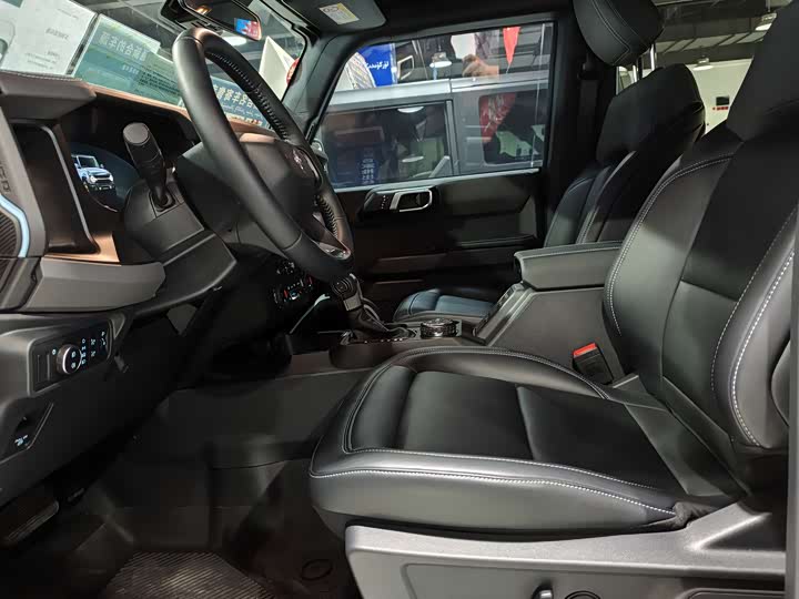 Фото 4 - Ford Bronco