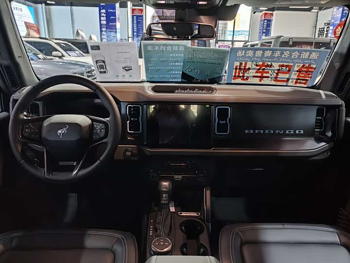 Фото 5 - Ford Bronco