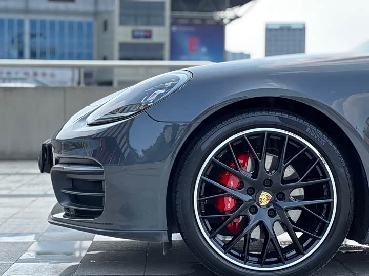 Фото 3 - Porsche Panamera