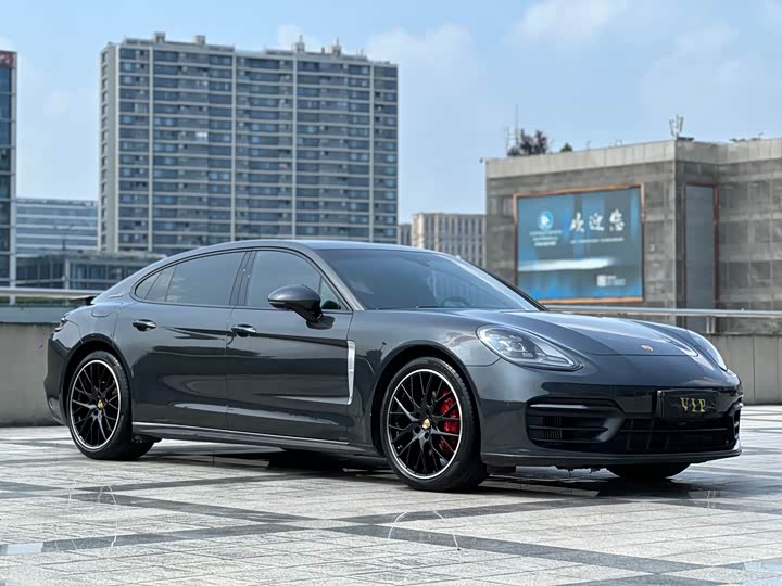 Фото 8 - Porsche Panamera