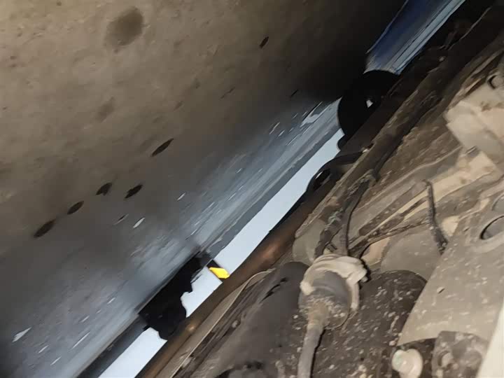 Фото 14 - Geely Icon