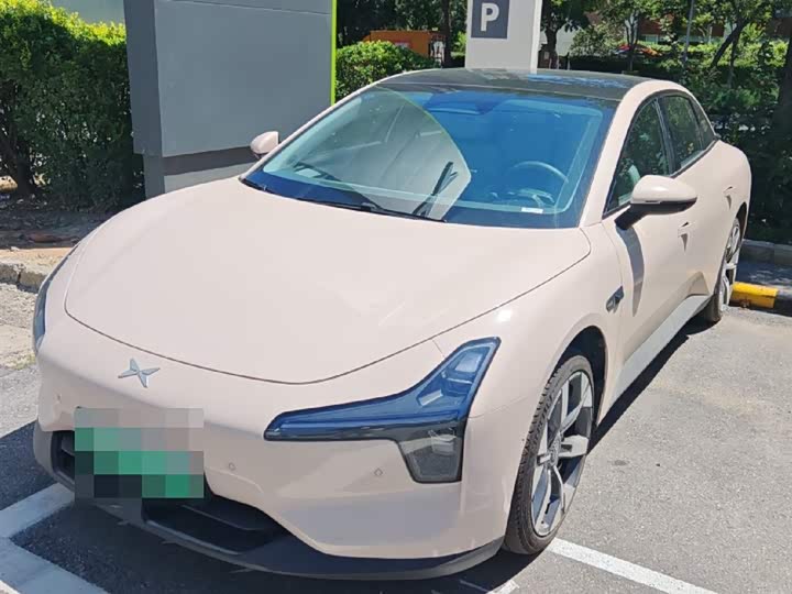 Фото 1 - XPeng Mona M03