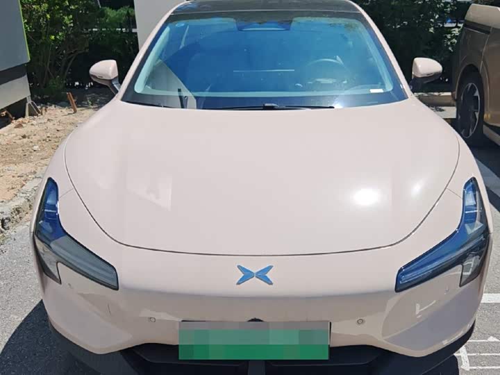 Фото 2 - XPeng Mona M03