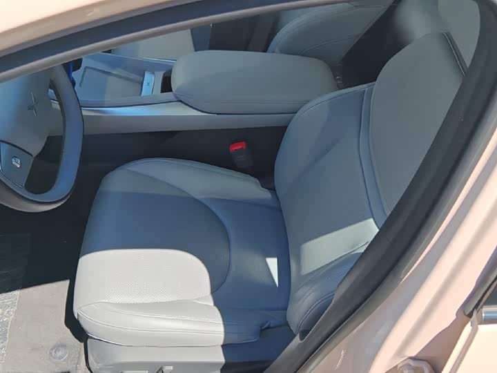 Фото 4 - XPeng Mona M03