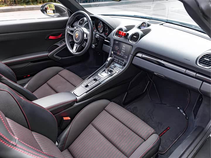 Фото 10 - Porsche 718