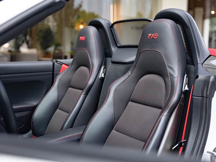 Фото 9 - Porsche 718