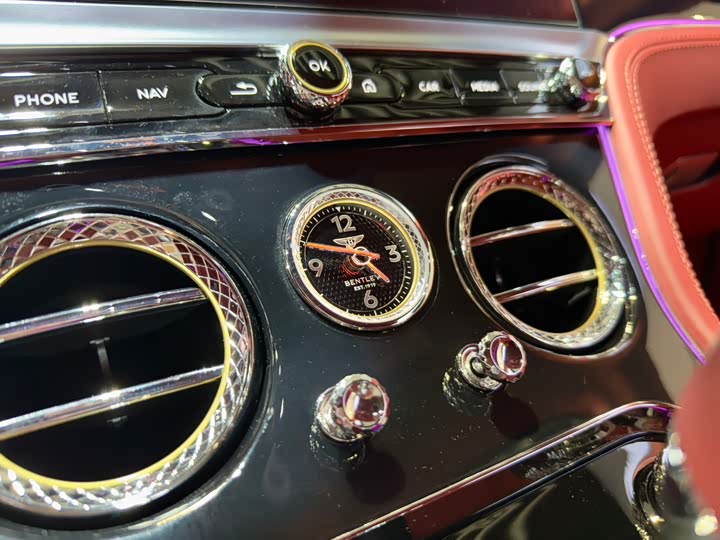 Фото 14 - Bentley Continental GT