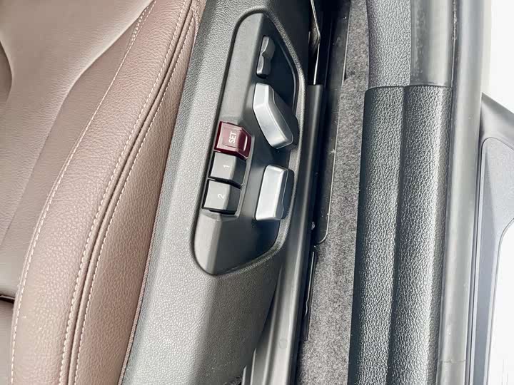 Фото 8 - BMW 1 Series