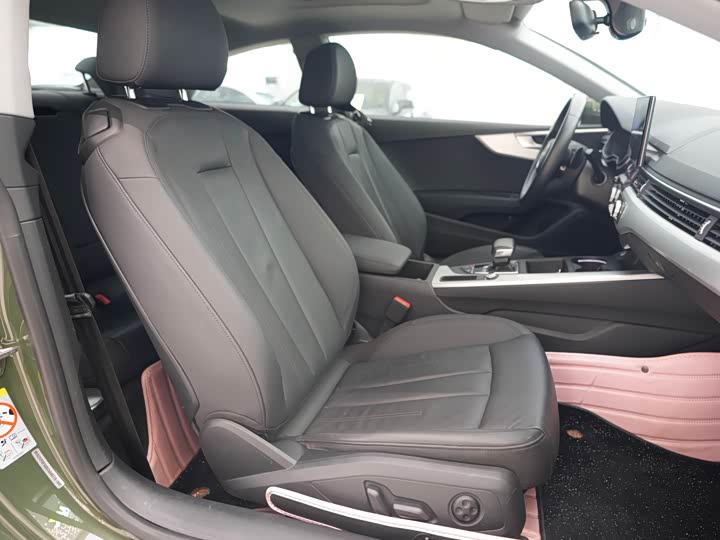 Фото 11 - Audi A5