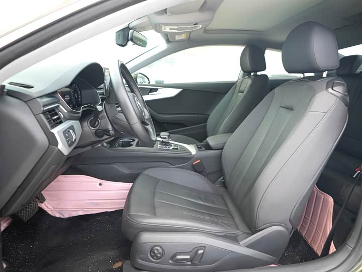 Фото 8 - Audi A5