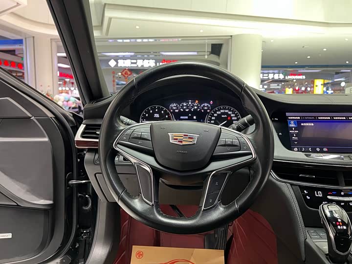 Фото 12 - Cadillac CT6