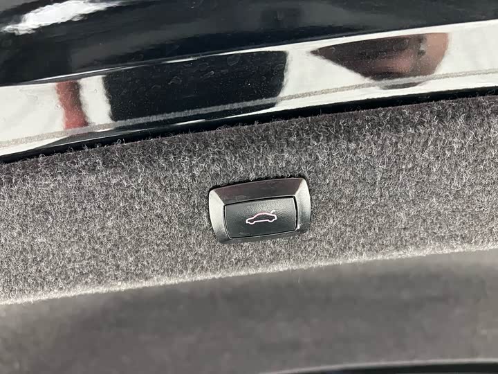 Фото 19 - Cadillac CT6