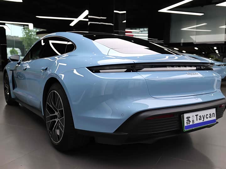 Фото 5 - Porsche Taycan