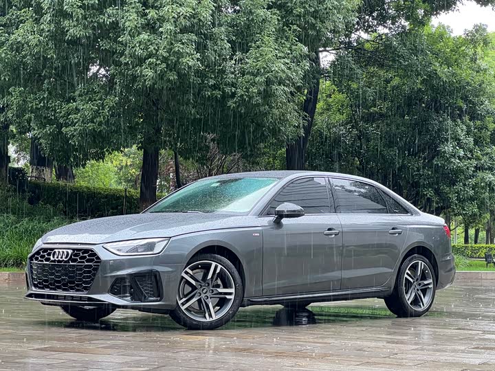 Фото 1 - Audi A4L