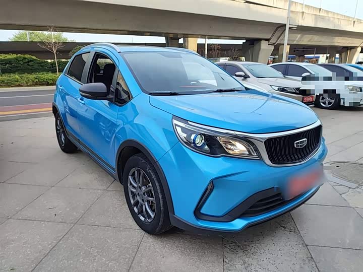 Фото 4 - Geely Vision X3