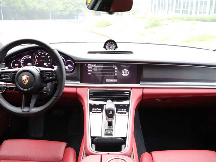 Фото 15 - Porsche Panamera