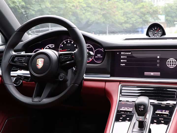 Фото 16 - Porsche Panamera