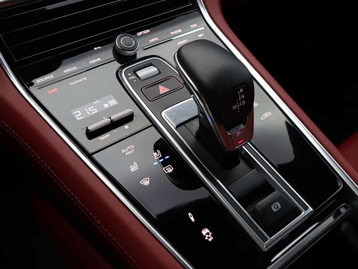 Фото 20 - Porsche Panamera