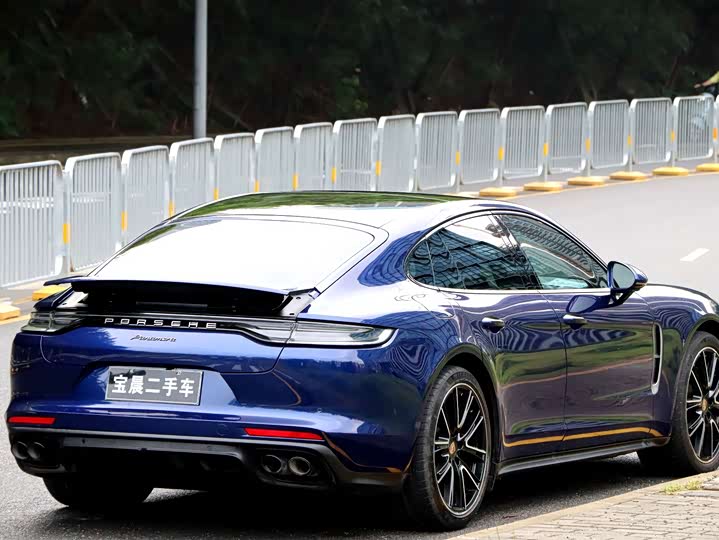 Фото 6 - Porsche Panamera